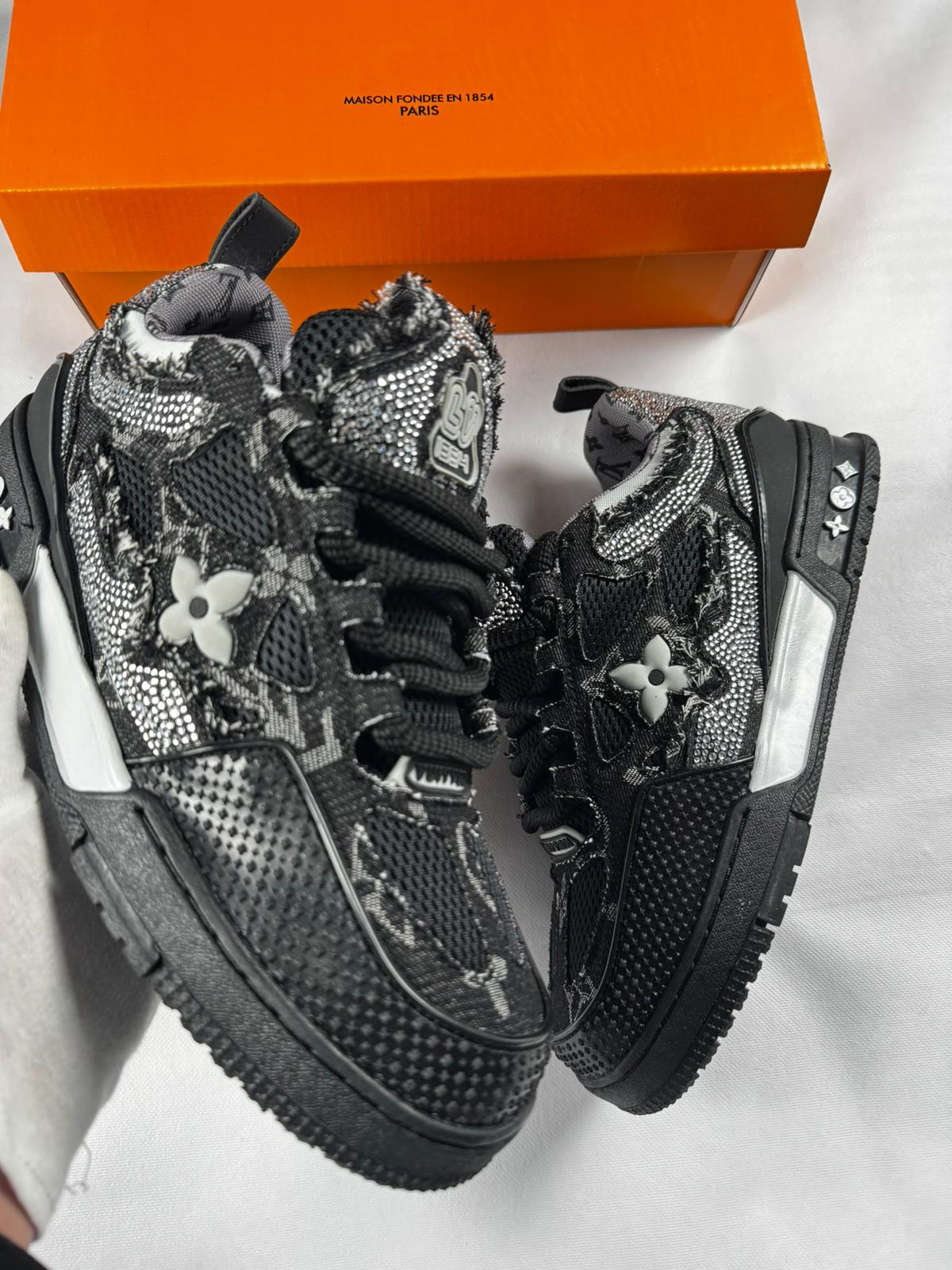 louis vuitton skate black